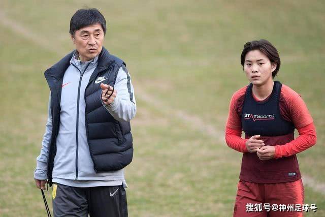 亚运会射击项目：中国男队气手枪团体逆转夺金